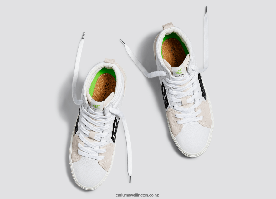 Men Cariuma White Premium Leather/Black TZ68P2148
