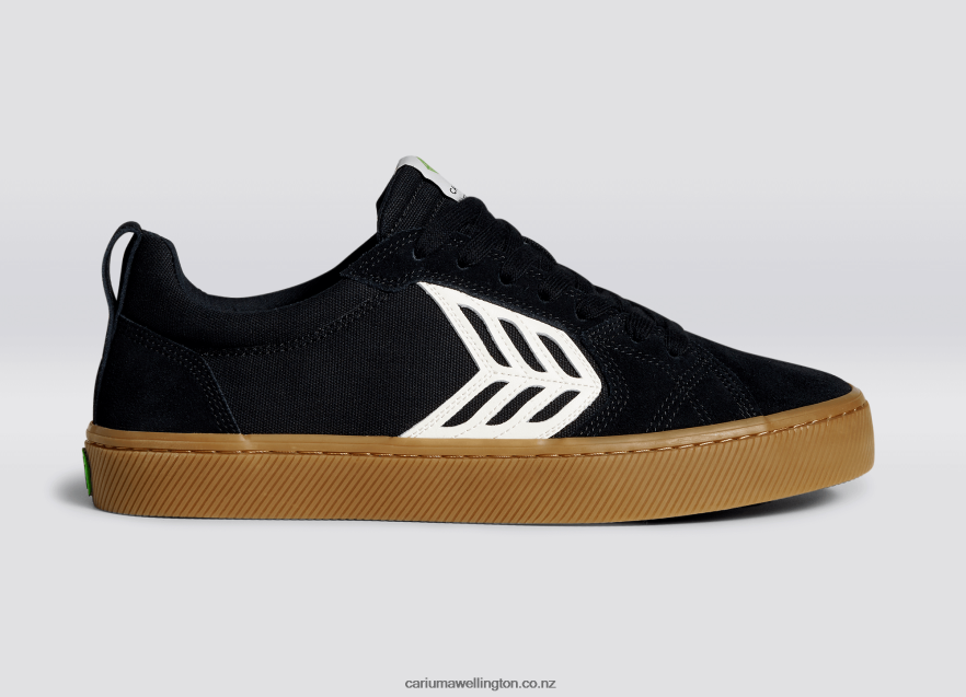 Men Cariuma All Black Gum/Ivory TZ68P2131