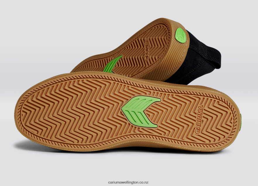 Men Cariuma All Black Gum/Ivory TZ68P2131