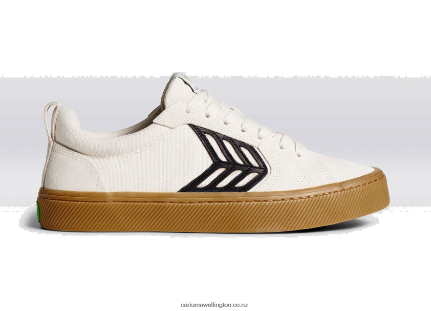 Men Cariuma Off-White Vintage Gum/Black TZ68P2127