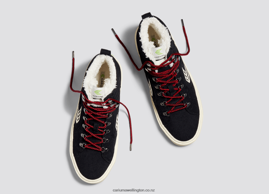 Men Cariuma Black Suede TZ68P2192