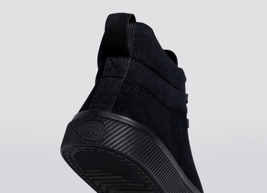 Men Cariuma All Black Knit TZ68P2190