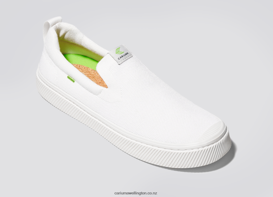 Men Cariuma White Knit TZ68P2163