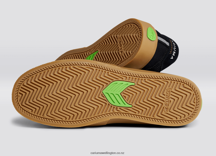 Men Cariuma Black Gum/Ivory TZ68P2106
