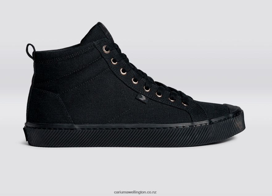 Men Cariuma All Black Canvas TZ68P257