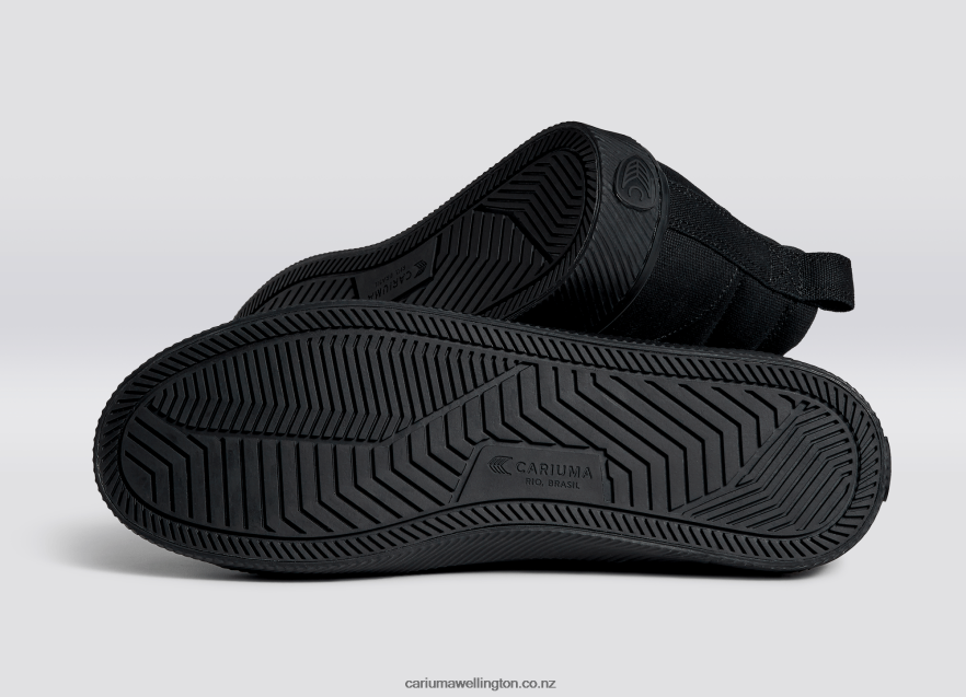 Men Cariuma All Black Canvas TZ68P257