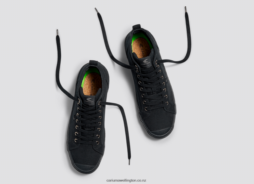 Men Cariuma All Black Canvas TZ68P257