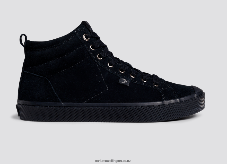 Men Cariuma All Black Suede TZ68P268