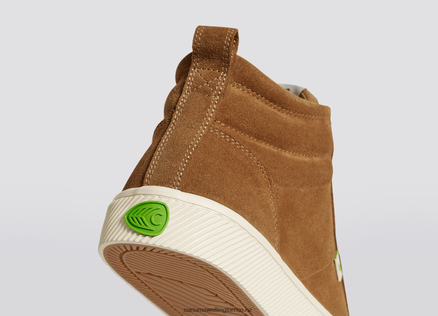 Men Cariuma Camel Suede TZ68P259