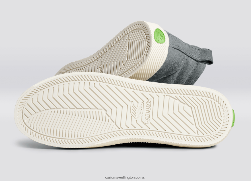 Men Cariuma Charcoal Grey Suede TZ68P260