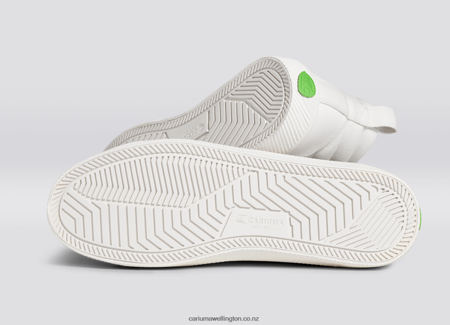 Men Cariuma Off-White Canvas TZ68P255