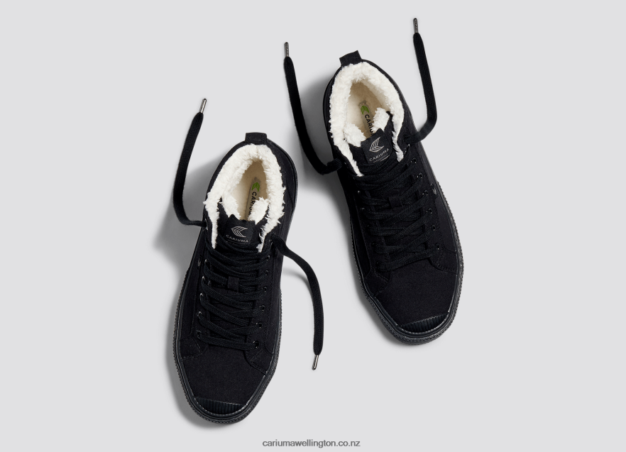 Men Cariuma Therma All Black Suede TZ68P270