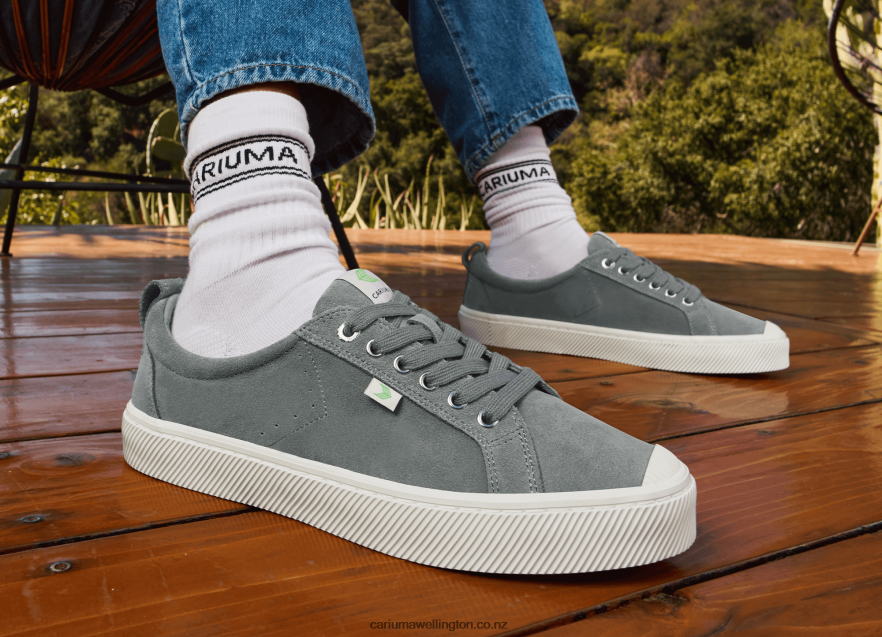 Men Cariuma Brown Suede TZ68P236