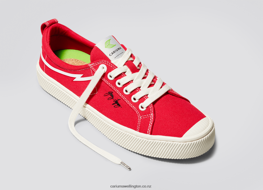 Men Cariuma Gerry Lopez Red Canvas TZ68P289
