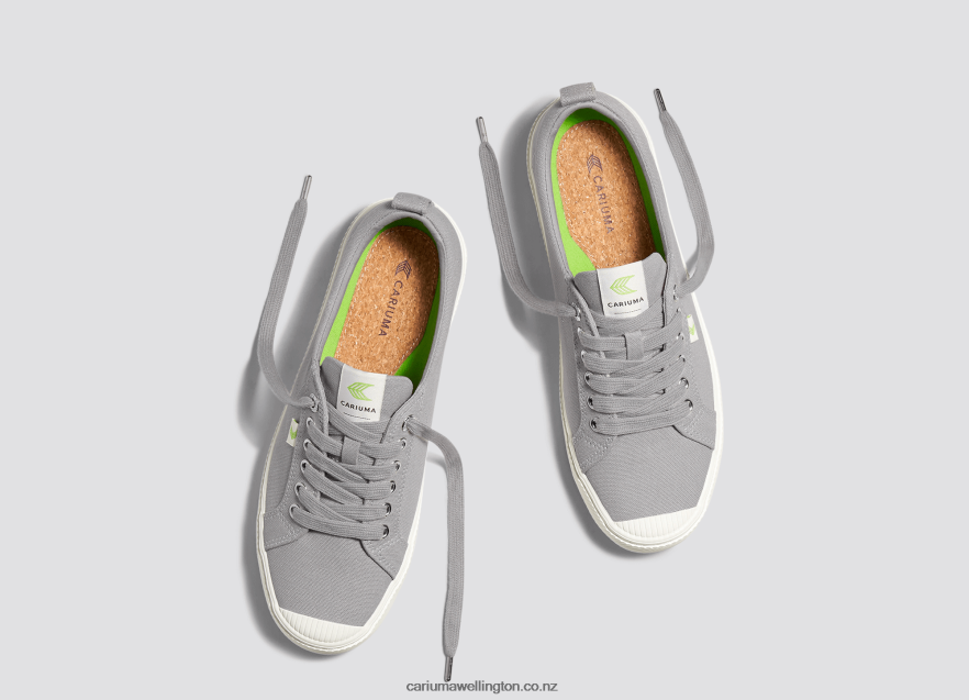 Men Cariuma Light Grey Canvas TZ68P225