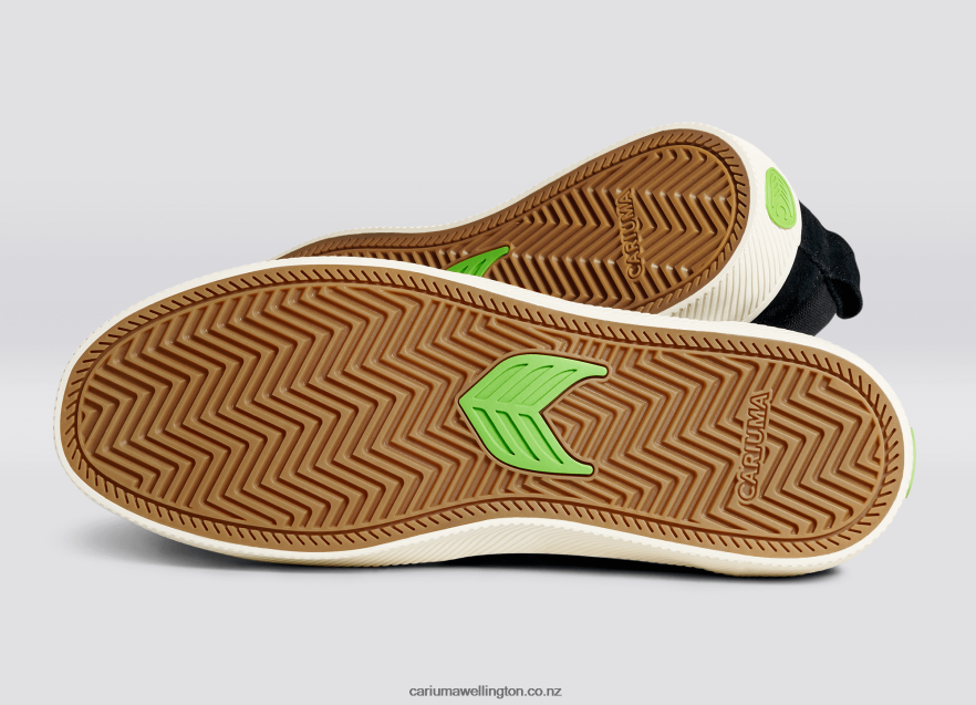 Men Cariuma Black/Ivory TZ68P2110
