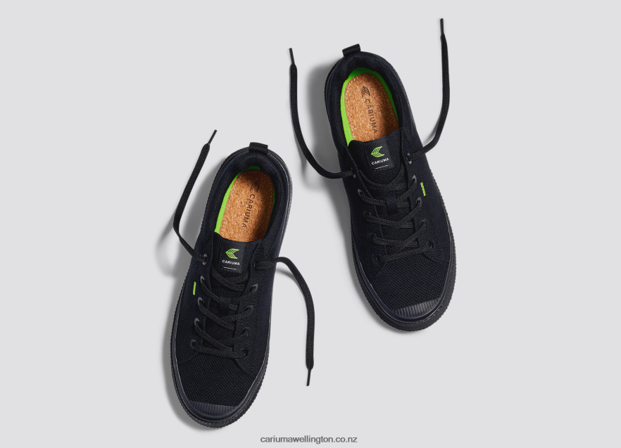 Women Cariuma All Black Knit TZ68P2397