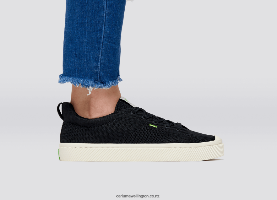 Women Cariuma Black Knit TZ68P2410