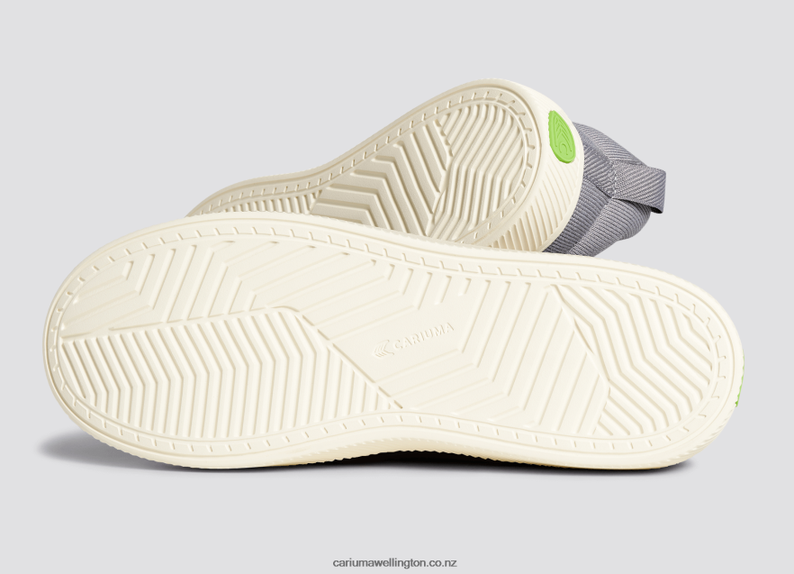Women Cariuma Light Grey Knit TZ68P2396