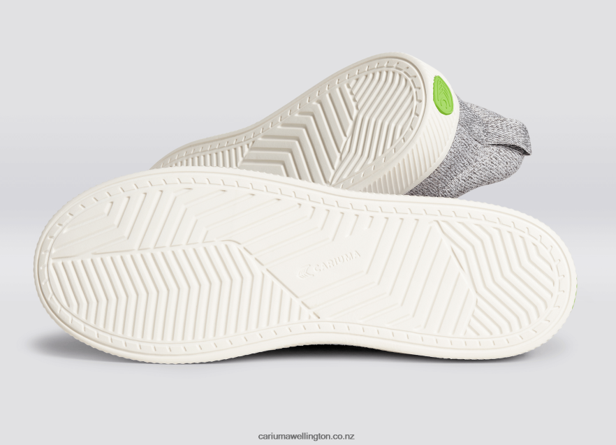 Women Cariuma Stone Light Grey Knit TZ68P2394