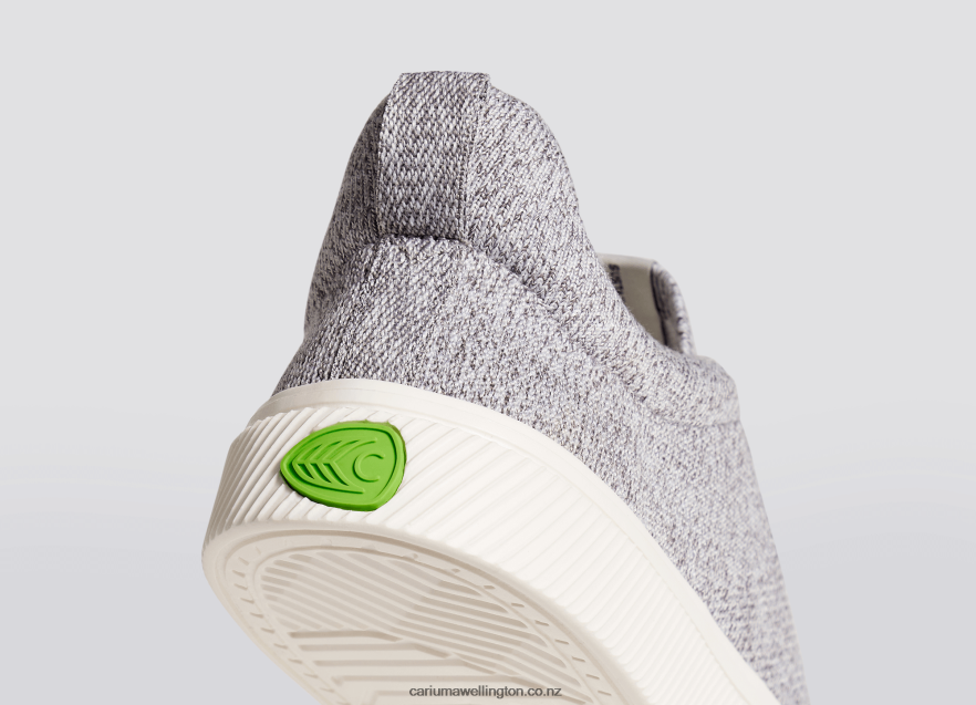Women Cariuma Stone Light Grey Knit TZ68P2394