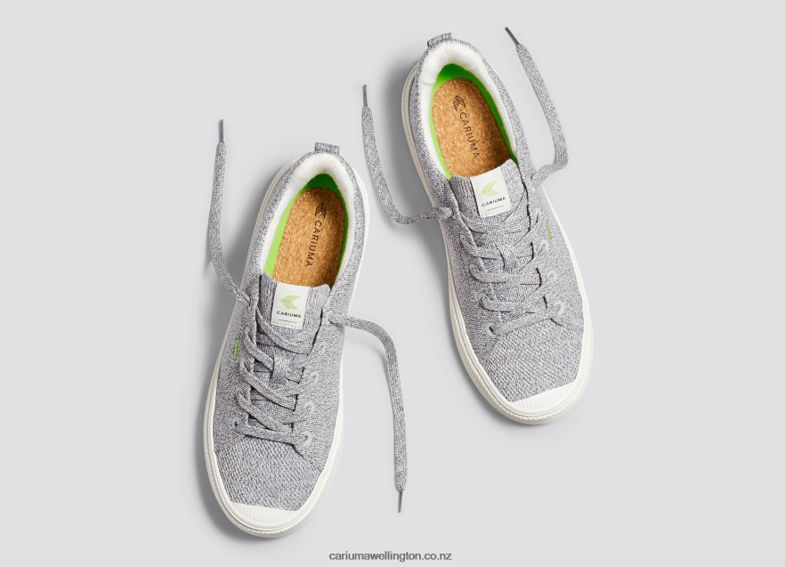 Women Cariuma Stone Light Grey Knit TZ68P2394