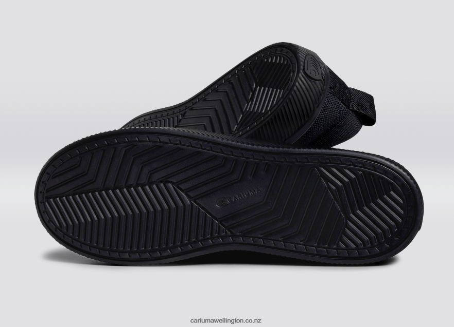Women Cariuma All Black Knit TZ68P2387