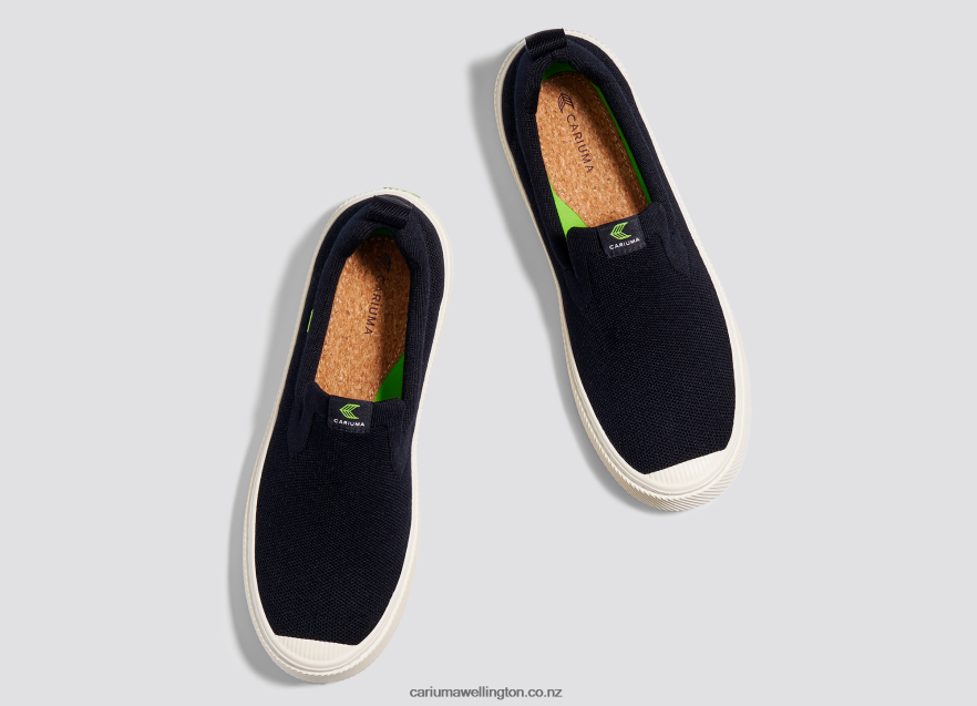Women Cariuma Black Knit TZ68P2384