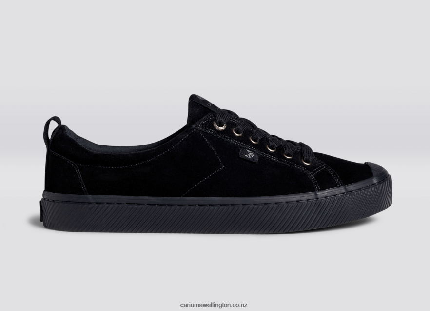 Women Cariuma All Black Suede TZ68P2255