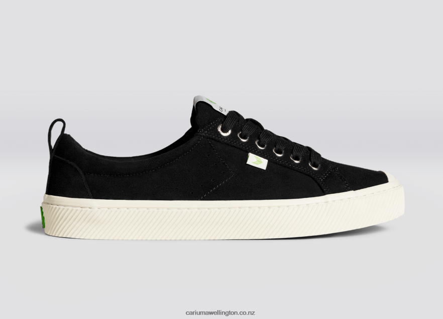 Women Cariuma Black Suede TZ68P2271