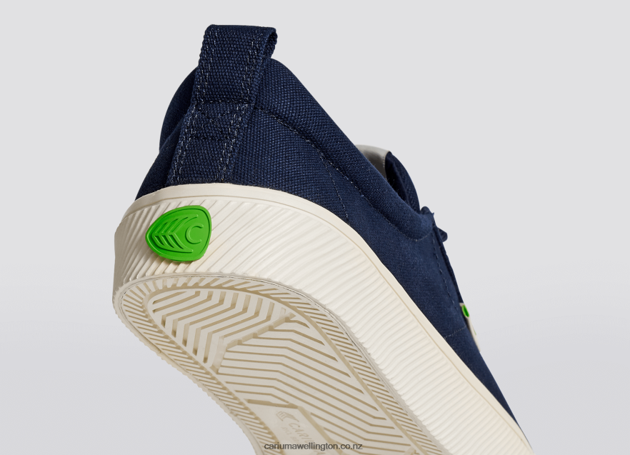 Women Cariuma Navy Canvas TZ68P2239