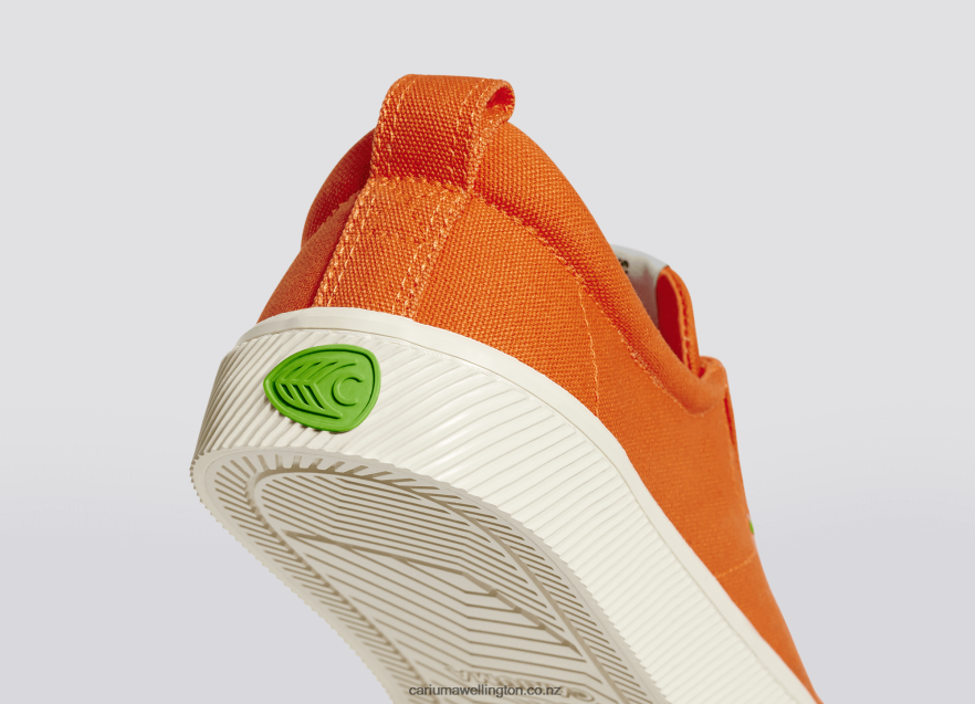 Women Cariuma Tangerine Canvas TZ68P2233