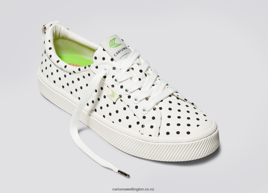 Women Cariuma White Polka Dots Canvas TZ68P2265