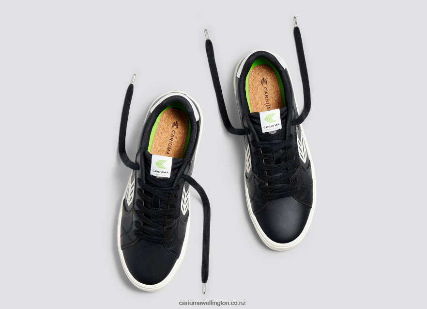 Women Cariuma Black LWG Leather/Off-White TZ68P2315